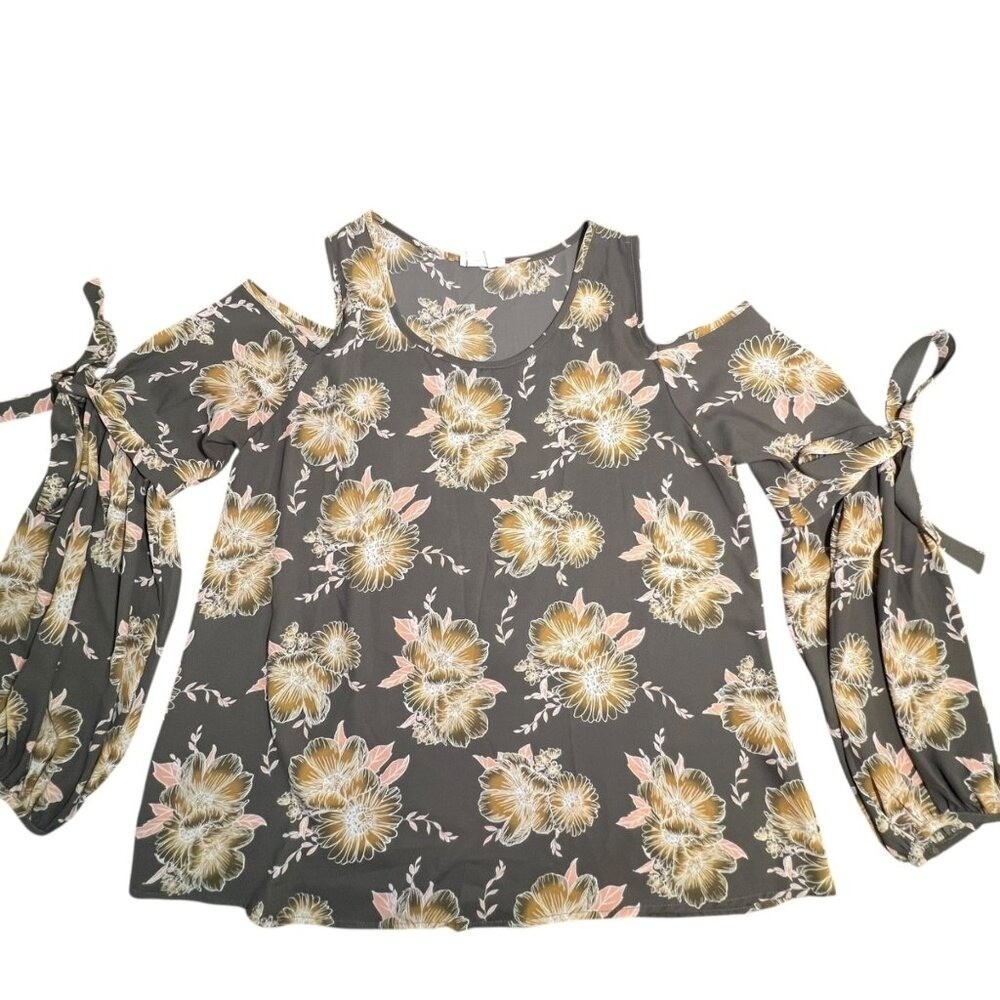 ☘️5/$25 Sienna Sky Floral Cold Shoulder Puff Sleeve Bow Blouse Olive Green Small